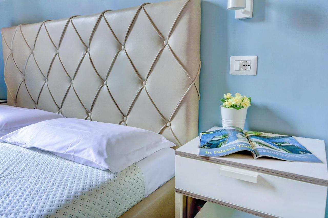 Holiday Sunny Roma B&B Eksteriør bilde