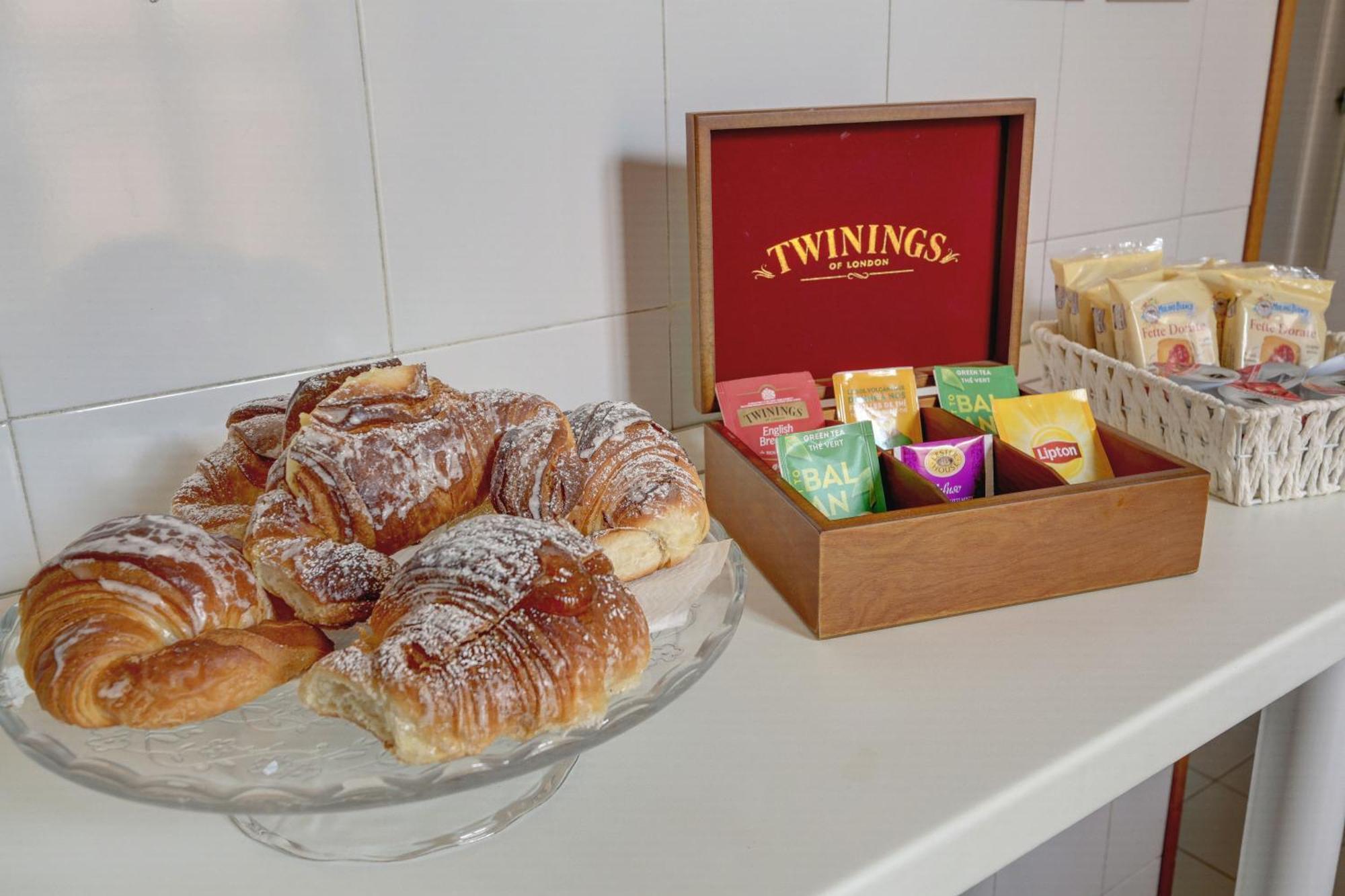 Holiday Sunny Roma B&B Eksteriør bilde